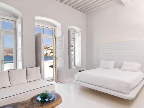 Katil atau katil-katil dalam bilik di Villa Kampani Sea View Villa Mykonos Town