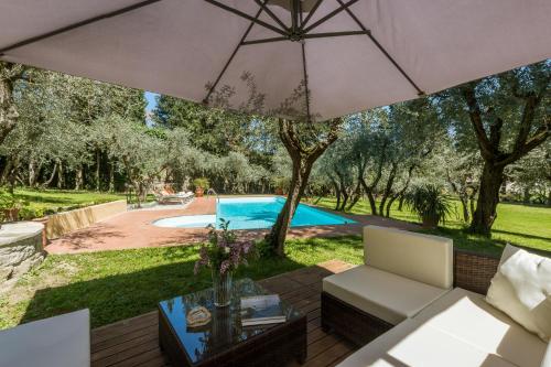 Villa in Private Estate,shared Pool,parking,3km to Ponte Vecchio