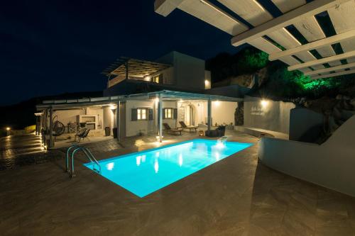 Πισίνα στο ή κοντά στο Paros Villas Nereids