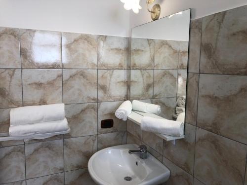 Kylpyhuone majoituspaikassa Casa Vacanze Alcantara