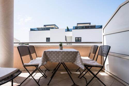 Villa Lavandula with heated swimming pool