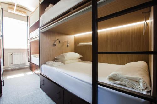 صورة لـ Buran capsule hotel في موسكو