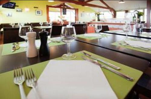 Gallery image of Sky Hotel Goussainville Charles de Gaulle in Goussainville