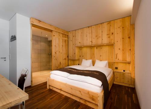 Postel nebo postele na pokoji v ubytování Bären - Das Gästehaus