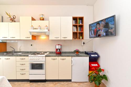 Apartment Ljiljana 1553 – Photos 2