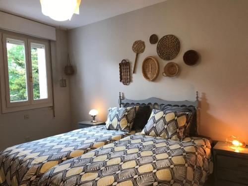 a bedroom with a bed and a window at Casa Anastasia I in Buendía