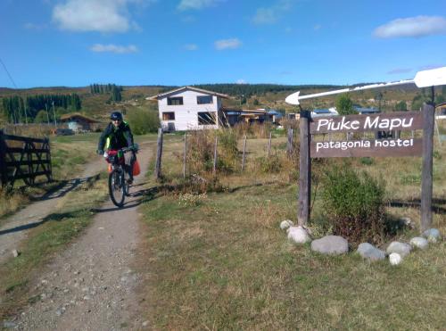 Jízda na kole v ubytování Piuke Mapu Patagonia Hostel nebo okolí