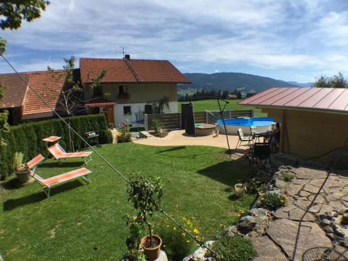 Bazén v ubytování Ferienhof Prinz nebo v jeho okolí