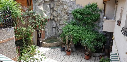 Afbeelding uit fotogalerij van City Garden Rooms and Apartments in Boekarest