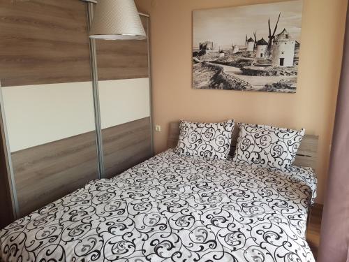 A bed or beds in a room at Victorio Lux Apartments