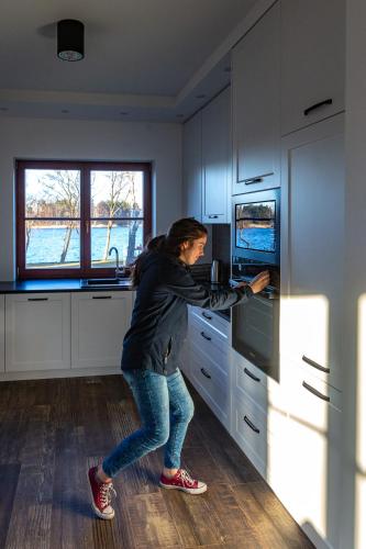 Dapur atau dapur kecil di Mazurski Dom nad Jeziorem