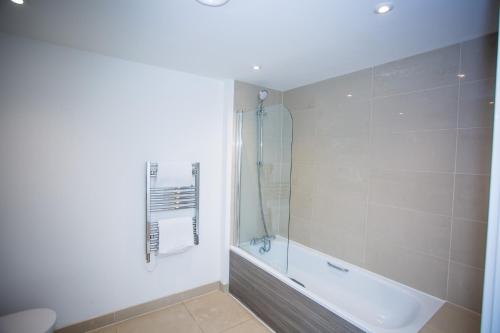 Gallery image of PRESTIGE 2 BED BALCONY APARTMENT in Abbey Wood