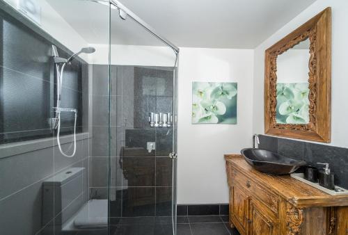 Kylpyhuone majoituspaikassa The Figs Byron
