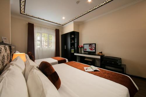 Gallery image of Serenity Diamond Hotel in Hanoi