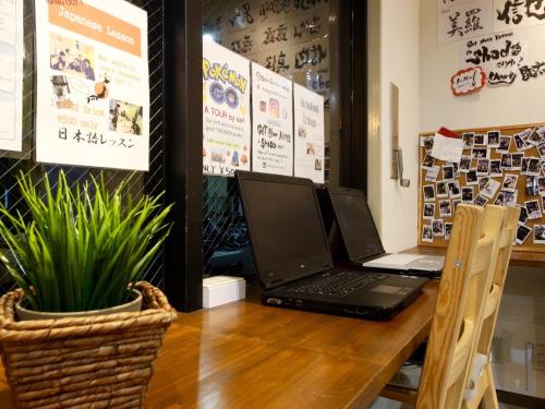 Posezení v ubytování Osaka Guesthouse Nest