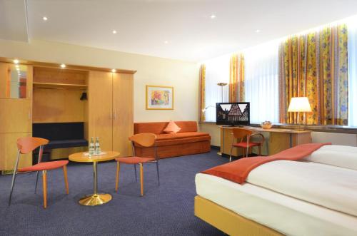 Μια τηλεόραση ή/και κέντρο ψυχαγωγίας στο Ringhotel Loew's Merkur