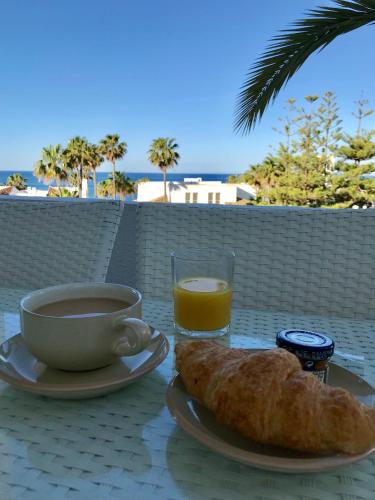 Jardines de las Golondrinas Marbella with Sea Views
