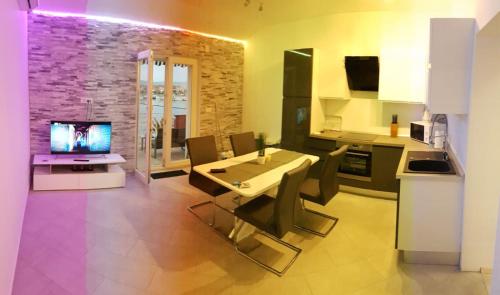 Apartment Roko Kolinda 1