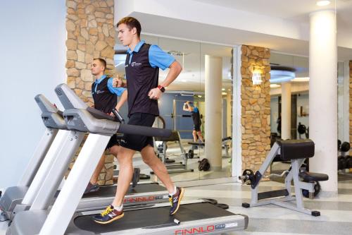 Centrum fitness w obiekcie Hotel Mistral Sport