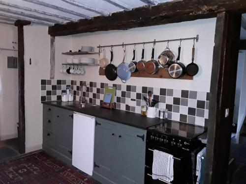 Dapur atau dapur kecil di 6 Bridge St.