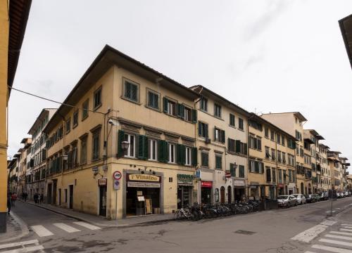 Keys of Italy - Mudiva - Albero 2 - Train station modern 1 bdr flat 1st floor