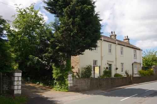 The building where the bed & breakfast is located 