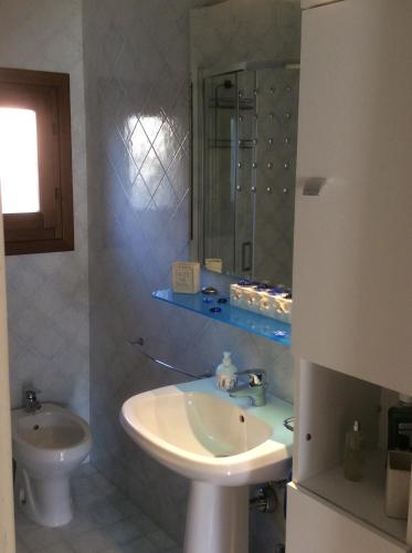 Bilik mandi di Casa Cristina Olbia costa smeralda