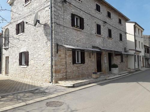 Afbeelding uit fotogalerij van Apartment Nona in Tar