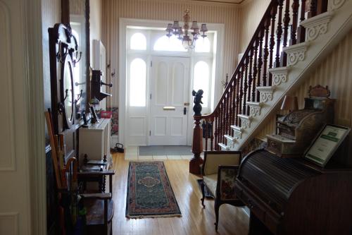Hughson Hall Bed & Breakfast – Photos 4