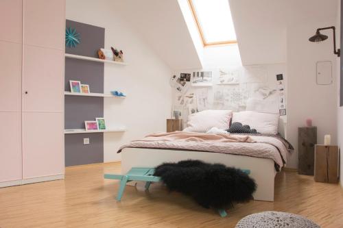 Легло или легла в стая в Vintage Design Apartment
