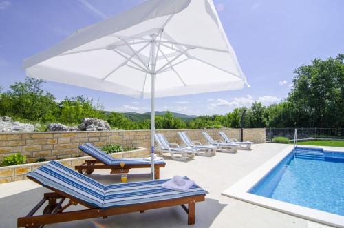 Charming Villa Katja with Private Pool and AC in All Rooms, Near Split