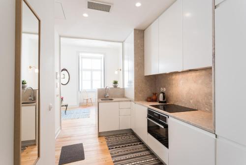 FLH Lux Baixa Flat - Historical Center near Tejo River