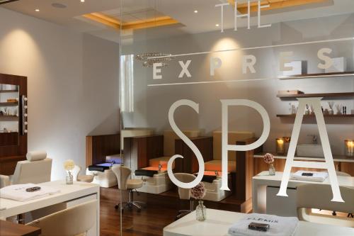 Foto sihtkohas Blanchardstown asuva majutusasutuse Castleknock Hotel galeriist