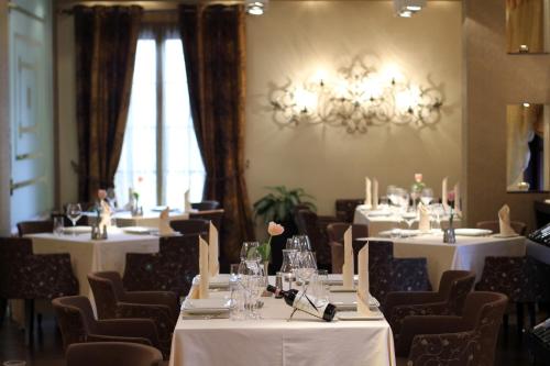 Restaurace v ubytování MonarC Hotel