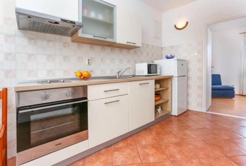 Pina Hvar Garden Apartment - Center
