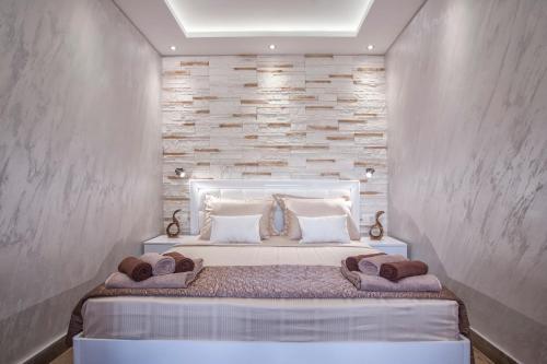 Кровать или кровати в номере Luxury Boutique Studio Apartments