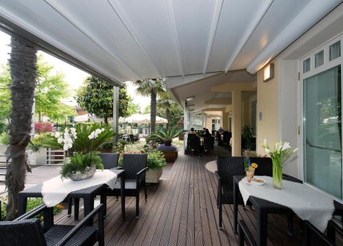 Um restaurante ou outro lugar para comer em Hotel Rosenblatt