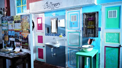 Phòng tắm tại Lima Limon Candelaria Hostel