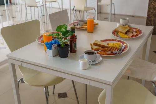 Mad på pensionatet eller i nærheden