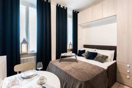 Love & Smile Apartment by Rent All Como photo 2
