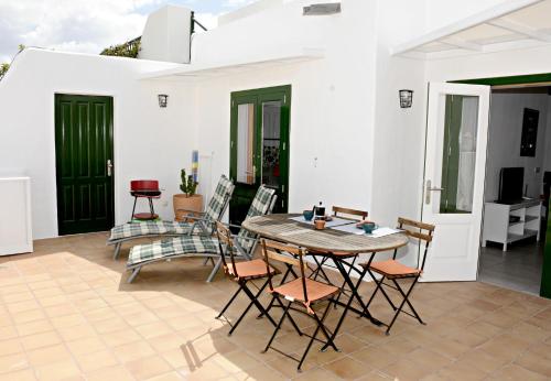 Gallery image of Casa Melera in Costa Teguise