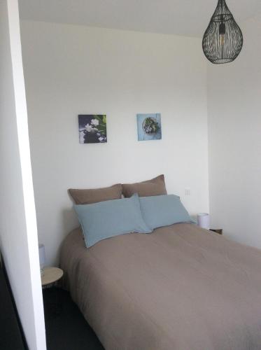 Postel nebo postele na pokoji v ubytování villa du chai studio pyrénées