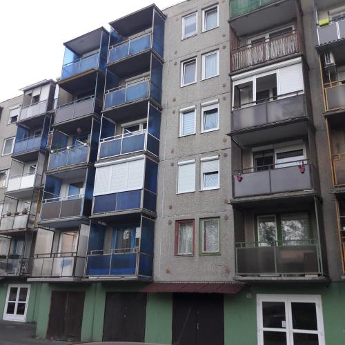 Stúdió 18 Apartman 3700 Kazincbarcika, Derkovits Gyula tér 13. kép - 3