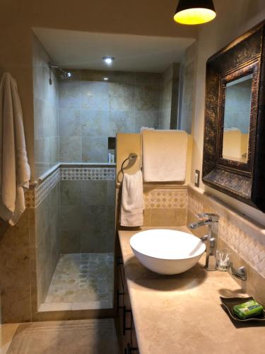 Ванна кімната в Marina Nopolo Condos