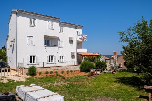 Apartment Mirna – Photos 3