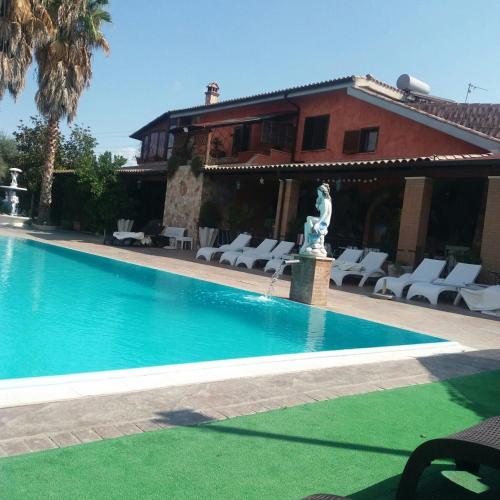 Piscina en o cerca de Guest House Le colline
