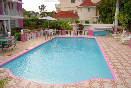 Pink Hibiscus Bed and Breakfast