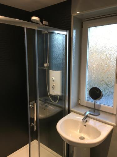 Koupelna v ubytování 25 Windsor Crescent