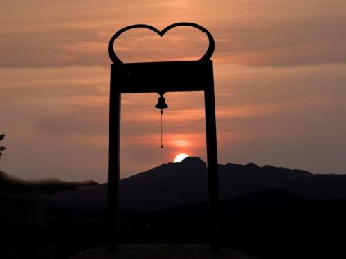 Lever ou coucher de soleil vu de le complexe hôtelier ou à proximité