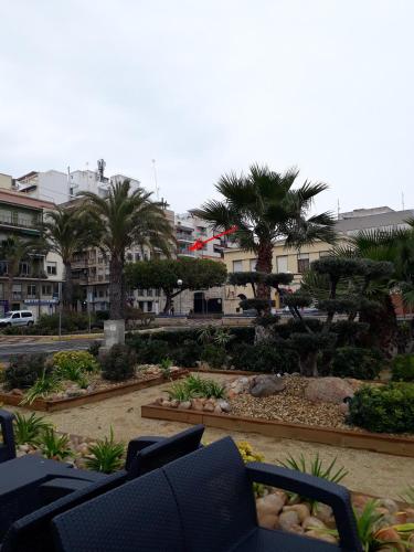 Foto 2 bedroom's flat on the beach, City center, 1 line 6